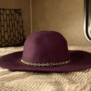 Purple 100% wool hat